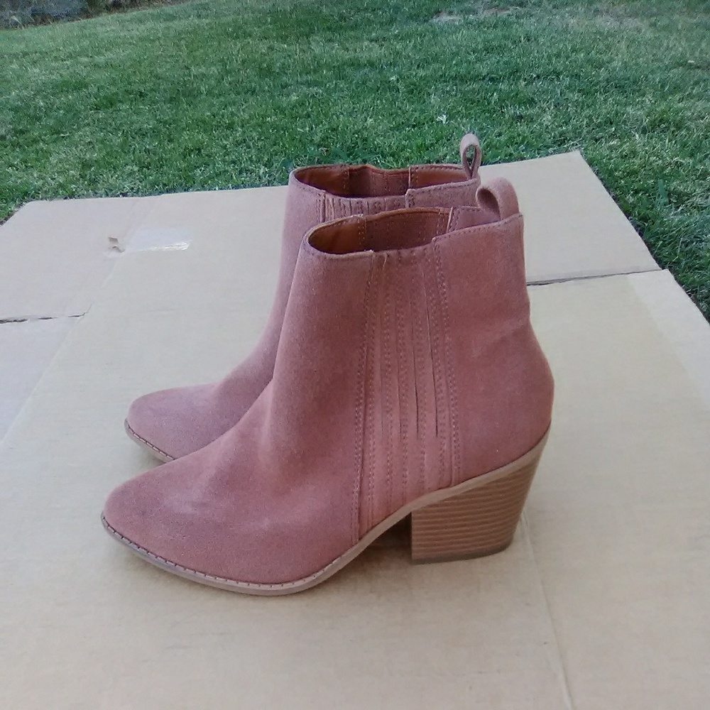 Faux suede brown Western ankle booties - Picture 6 of 8